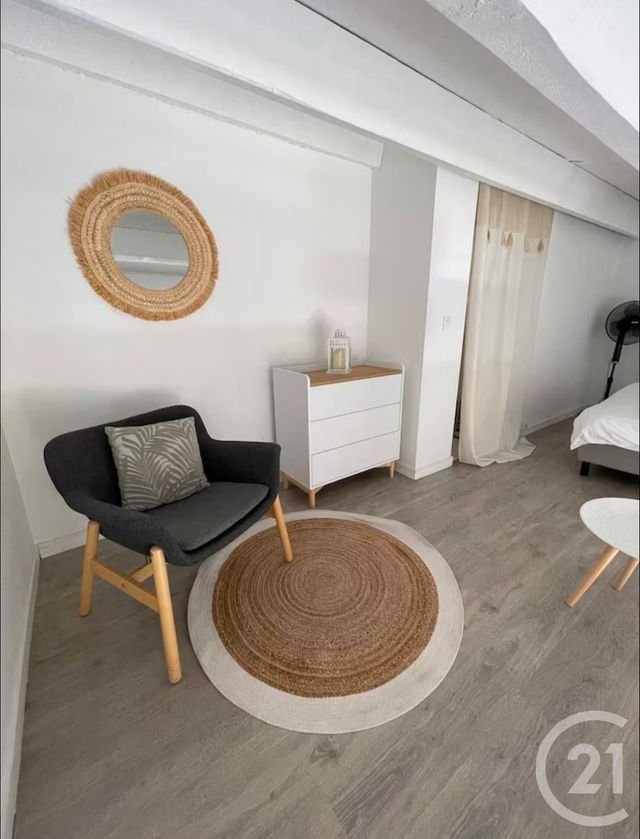 Appartement T2 à vendre - 2 pièces - 40,28 m2 - Ste Maxime - 83 - PROVENCE-ALPES-COTE-D-AZUR