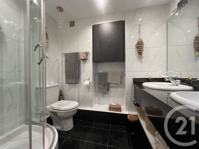 Appartement F3 à vendre - 3 pièces - 74 m2 - Marines De Cogolin - 83 - PROVENCE-ALPES-COTE-D-AZUR