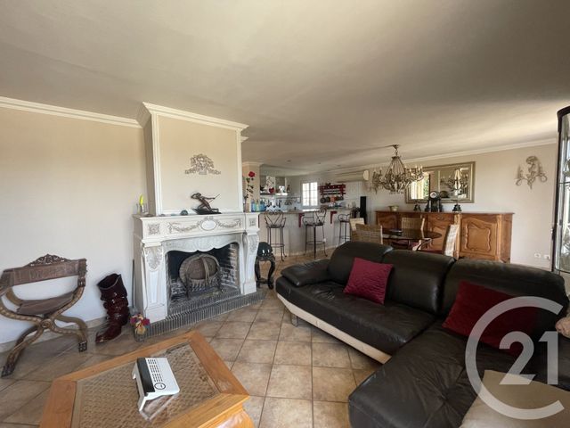 Maison à vendre - 4 pièces - 123 m2 - Cogolin - 83 - PROVENCE-ALPES-COTE-D-AZUR