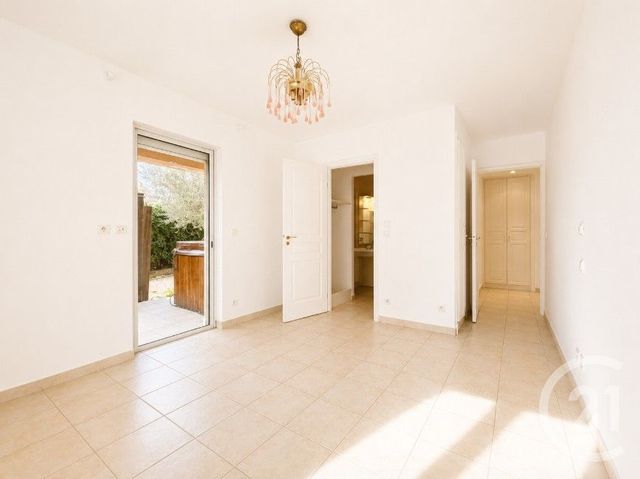 Appartement F3 &agrave; vendre - 3 pi&egrave;ces - 93,76 m2 - Cogolin - 83 - PROVENCE-ALPES-COTE-D-AZUR