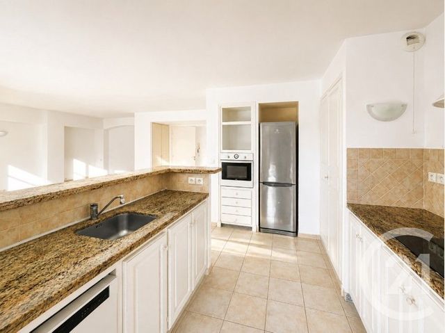 Appartement F3 &agrave; vendre - 3 pi&egrave;ces - 93,76 m2 - Cogolin - 83 - PROVENCE-ALPES-COTE-D-AZUR