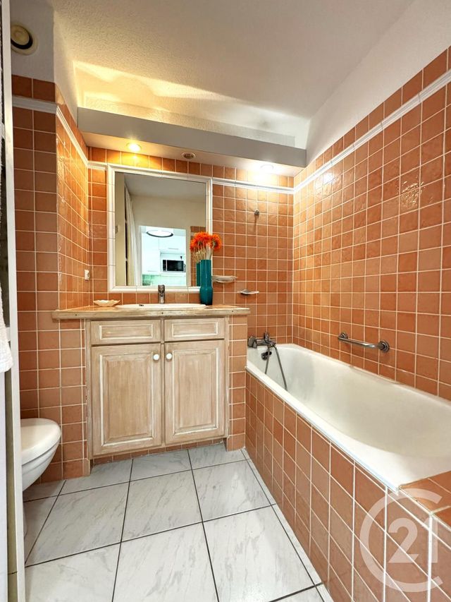 Appartement Studio à vendre - 1 pièce - 25 m2 - St Tropez - 83 - PROVENCE-ALPES-COTE-D-AZUR