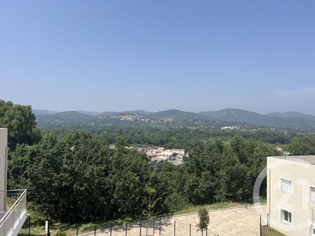Appartement T3 à vendre - 3 pièces - 64,62 m2 - Cogolin - 83 - PROVENCE-ALPES-COTE-D-AZUR