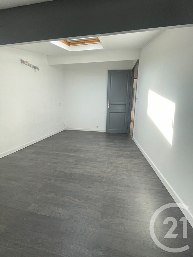 Appartement Duplex à vendre - 4 pièces - 72,50 m2 - Cogolin - 83 - PROVENCE-ALPES-COTE-D-AZUR