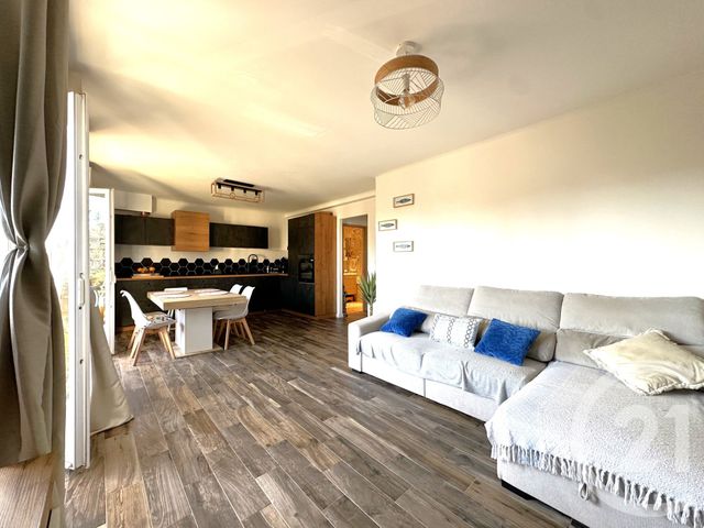 Appartement F3 à vendre - 3 pièces - 64 m2 - Cogolin - 83 - PROVENCE-ALPES-COTE-D-AZUR