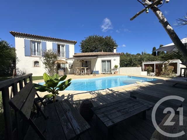 Maison à vendre - 4 pièces - 120 m2 - Cogolin - 83 - PROVENCE-ALPES-COTE-D-AZUR