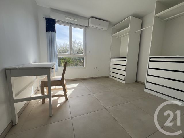 Appartement F4 &agrave; vendre - 4 pi&egrave;ces - 84,38 m2 - Cogolin - 83 - PROVENCE-ALPES-COTE-D-AZUR