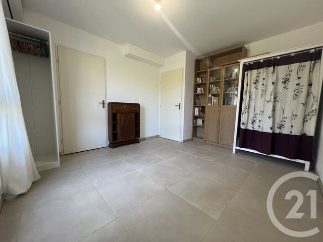 Appartement F4 &agrave; vendre - 4 pi&egrave;ces - 84,38 m2 - Cogolin - 83 - PROVENCE-ALPES-COTE-D-AZUR