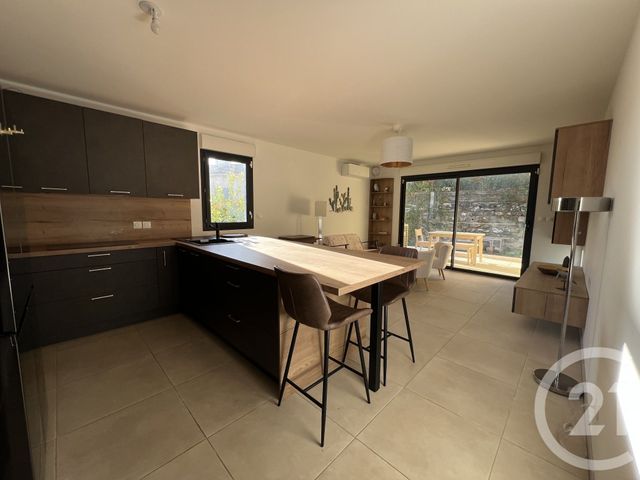 Appartement F4 &agrave; vendre - 4 pi&egrave;ces - 84,38 m2 - Cogolin - 83 - PROVENCE-ALPES-COTE-D-AZUR