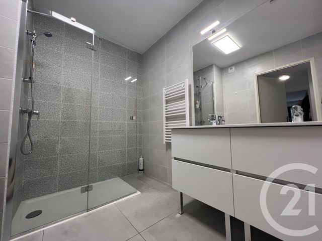 Appartement F3 &agrave; vendre - 3 pi&egrave;ces - 71,04 m2 - Cogolin - 83 - PROVENCE-ALPES-COTE-D-AZUR
