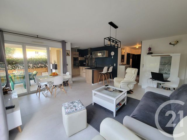 Appartement T3 à vendre LA CROIX VALMER