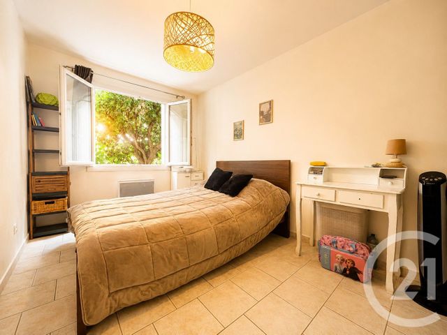 Appartement F4 &agrave; vendre - 4 pi&egrave;ces - 82 m2 - Cogolin - 83 - PROVENCE-ALPES-COTE-D-AZUR