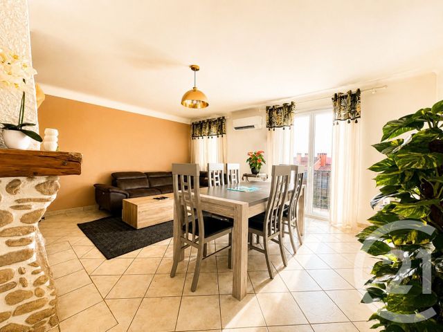 Appartement F4 &agrave; vendre - 4 pi&egrave;ces - 82 m2 - Cogolin - 83 - PROVENCE-ALPES-COTE-D-AZUR