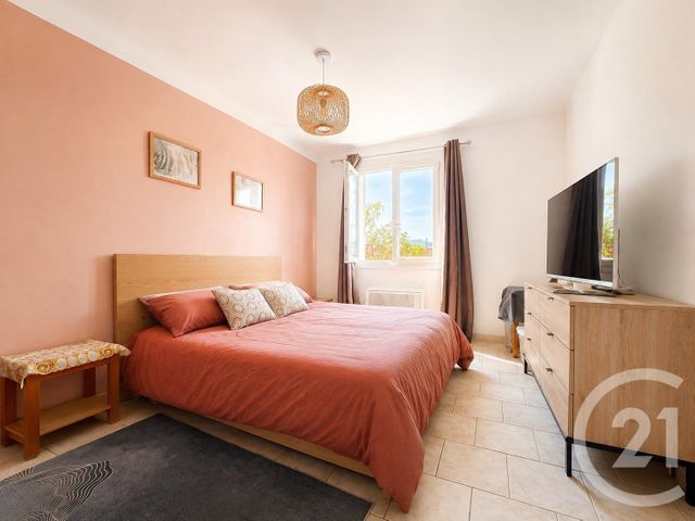 Appartement F4 &agrave; vendre - 4 pi&egrave;ces - 82 m2 - Cogolin - 83 - PROVENCE-ALPES-COTE-D-AZUR