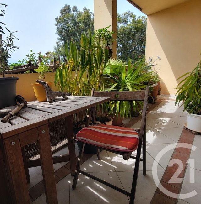 Appartement T4 &agrave; vendre - 4 pi&egrave;ces - 73,97 m2 - Cogolin - 83 - PROVENCE-ALPES-COTE-D-AZUR
