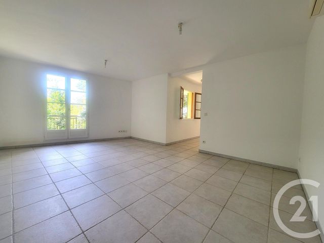 Appartement T3 &agrave; vendre - 3 pi&egrave;ces - 73,08 m2 - Grimaud - 83 - PROVENCE-ALPES-COTE-D-AZUR