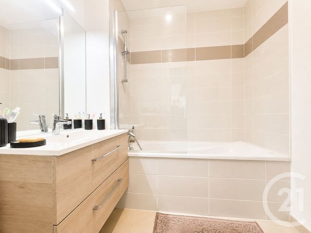 Appartement F3 &agrave; vendre - 3 pi&egrave;ces - 63,52 m2 - Cogolin - 83 - PROVENCE-ALPES-COTE-D-AZUR