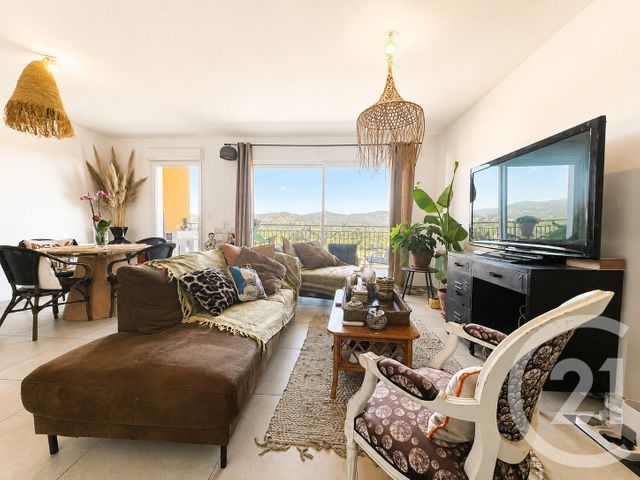 Appartement F3 &agrave; vendre - 3 pi&egrave;ces - 63,52 m2 - Cogolin - 83 - PROVENCE-ALPES-COTE-D-AZUR