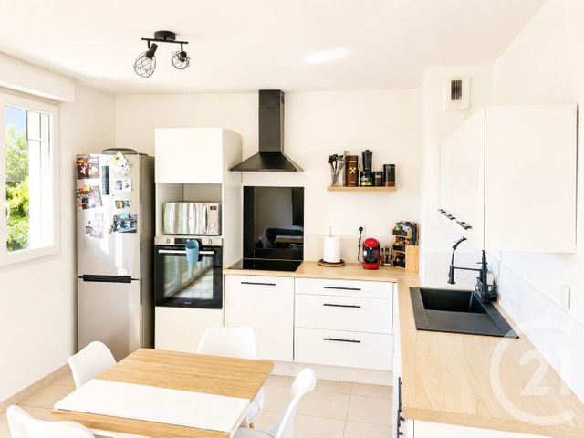 Appartement T3 &agrave; vendre - 3 pi&egrave;ces - 60 m2 - Cogolin - 83 - PROVENCE-ALPES-COTE-D-AZUR