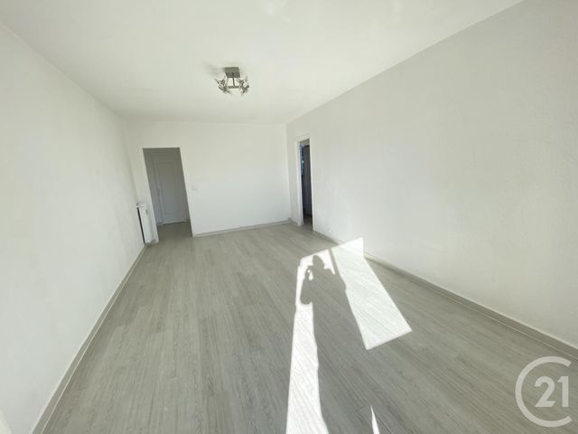 Appartement F3 à vendre - 3 pièces - 58,78 m2 - COGOLIN - 83 - PROVENCE-ALPES-COTE-D-AZUR Appartement F3 à vendre - 3 pièces - 58,78 m2 - COGOLIN - 83 - PROVENCE-ALPES-COTE-D-AZUR