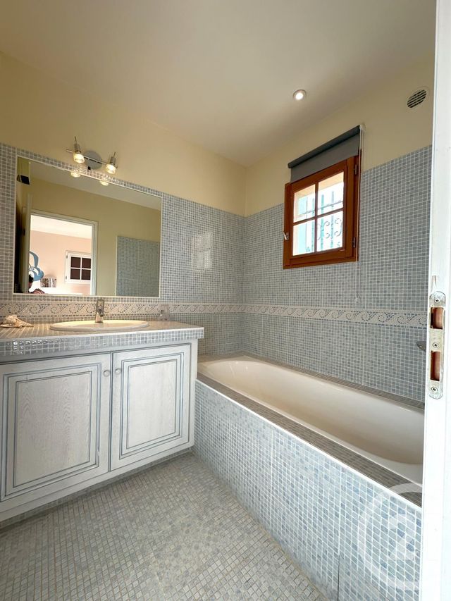 Maison &agrave; vendre - 6 pi&egrave;ces - 250 m2 - Cogolin - 83 - PROVENCE-ALPES-COTE-D-AZUR