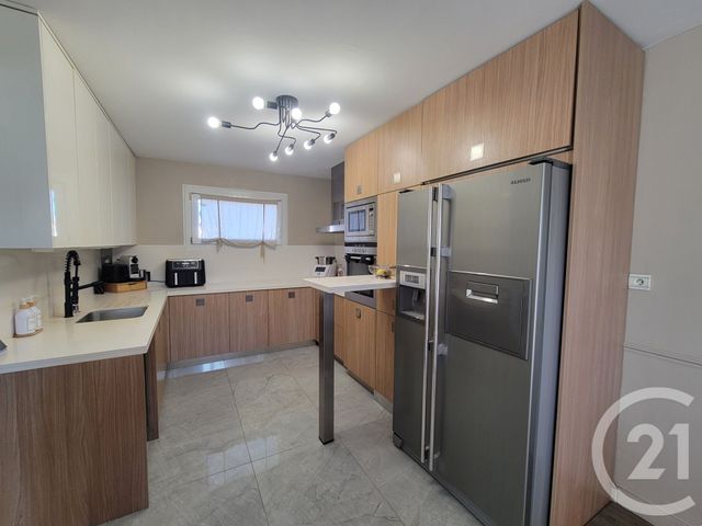 Appartement T4 &agrave; vendre - 4 pi&egrave;ces - 97,81 m2 - Cogolin - 83 - PROVENCE-ALPES-COTE-D-AZUR