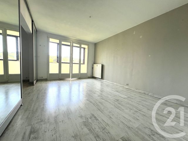 Appartement F4 &agrave; vendre - 4 pi&egrave;ces - 72,35 m2 - Cogolin - 83 - PROVENCE-ALPES-COTE-D-AZUR