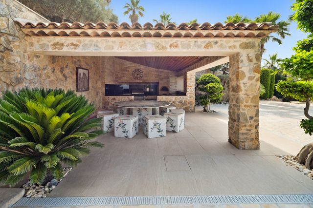 Maison &agrave; vendre - 15 pi&egrave;ces - 580 m2 - Grimaud - 83 - PROVENCE-ALPES-COTE-D-AZUR