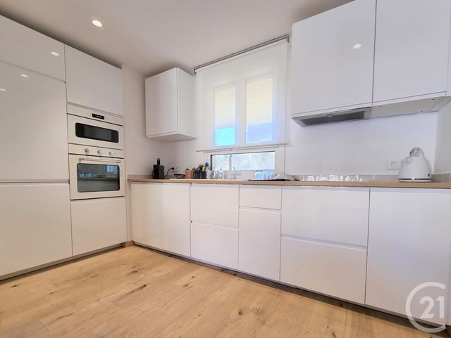 Appartement F3 à vendre - 3 pièces - 65,84 m2 - ST TROPEZ - 83 - PROVENCE-ALPES-COTE-D-AZUR Appartement F3 à vendre - 3 pièces - 65,84 m2 - ST TROPEZ - 83 - PROVENCE-ALPES-COTE-D-AZUR