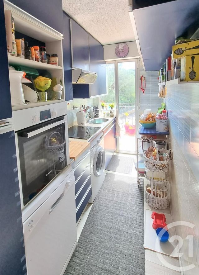 Appartement F3 à vendre - 3 pièces - 70 m2 - ST TROPEZ - 83 - PROVENCE-ALPES-COTE-D-AZUR Appartement F3 à vendre - 3 pièces - 70 m2 - ST TROPEZ - 83 - PROVENCE-ALPES-COTE-D-AZUR