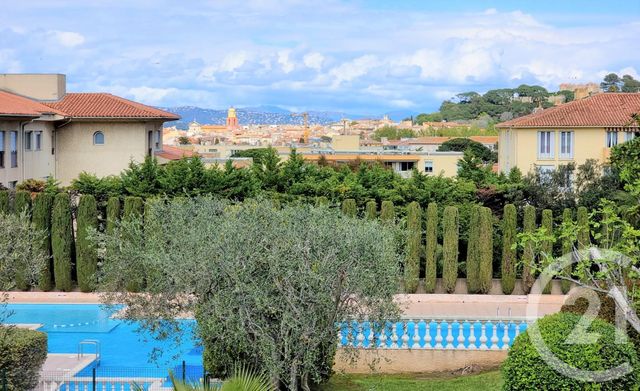 Appartement F3 à vendre - 3 pièces - 70 m2 - ST TROPEZ - 83 - PROVENCE-ALPES-COTE-D-AZUR Appartement F3 à vendre - 3 pièces - 70 m2 - ST TROPEZ - 83 - PROVENCE-ALPES-COTE-D-AZUR