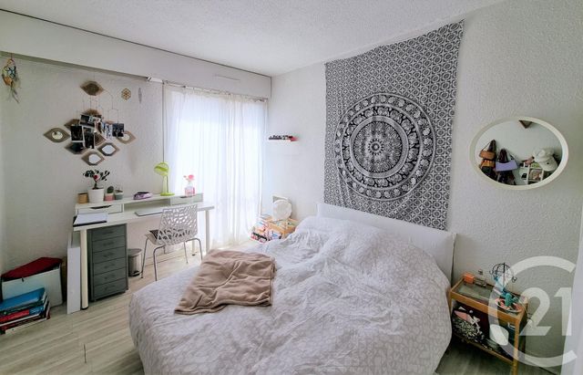 Appartement F3 à vendre - 3 pièces - 70 m2 - ST TROPEZ - 83 - PROVENCE-ALPES-COTE-D-AZUR Appartement F3 à vendre - 3 pièces - 70 m2 - ST TROPEZ - 83 - PROVENCE-ALPES-COTE-D-AZUR