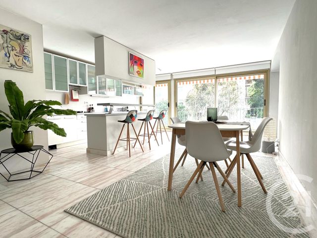 Appartement F5 à vendre - 5 pièces - 94 m2 - St Tropez - 83 - PROVENCE-ALPES-COTE-D-AZUR