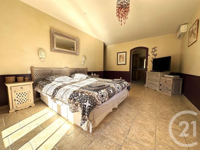 Maison à vendre - 6 pièces - 250 m2 - Cogolin - 83 - PROVENCE-ALPES-COTE-D-AZUR