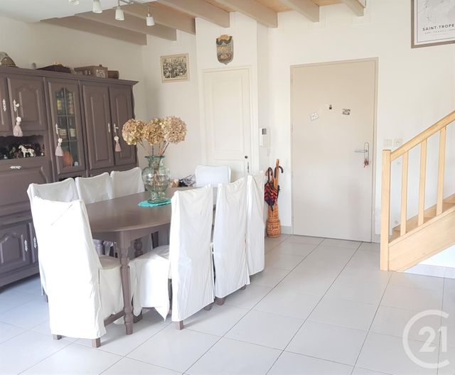 Appartement Duplex à vendre - 4 pièces - 105 m2 - ST TROPEZ - 83 - PROVENCE-ALPES-COTE-D-AZUR Appartement Duplex à vendre - 4 pièces - 105 m2 - ST TROPEZ - 83 - PROVENCE-ALPES-COTE-D-AZUR