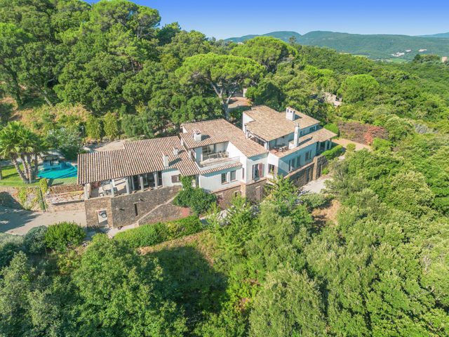 Maison à vendre - 10 pièces - 406 m2 - Gassin - 83 - PROVENCE-ALPES-COTE-D-AZUR