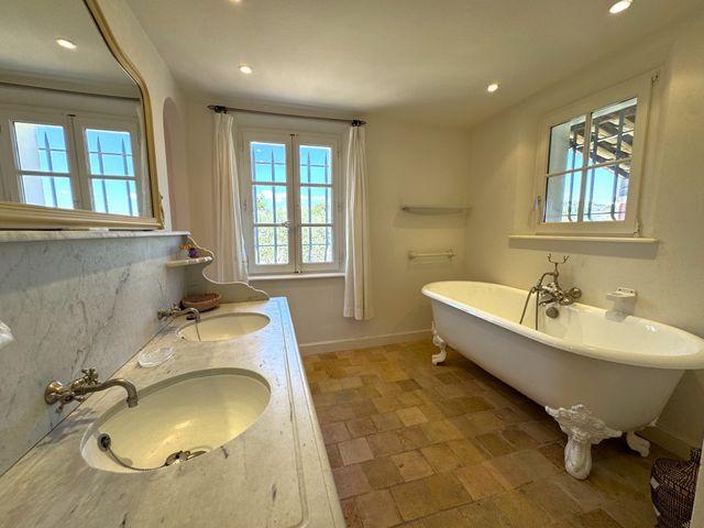 Maison à vendre - 10 pièces - 320 m2 - St Tropez - 83 - PROVENCE-ALPES-COTE-D-AZUR