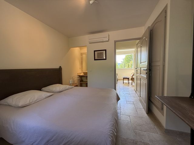 Maison à vendre - 9 pièces - 350 m2 - Grimaud - 83 - PROVENCE-ALPES-COTE-D-AZUR