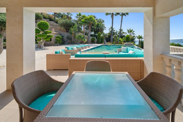 Maison à vendre - 15 pièces - 580 m2 - Grimaud - 83 - PROVENCE-ALPES-COTE-D-AZUR